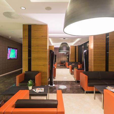 Q Hotel Plus Krakow Exterior photo