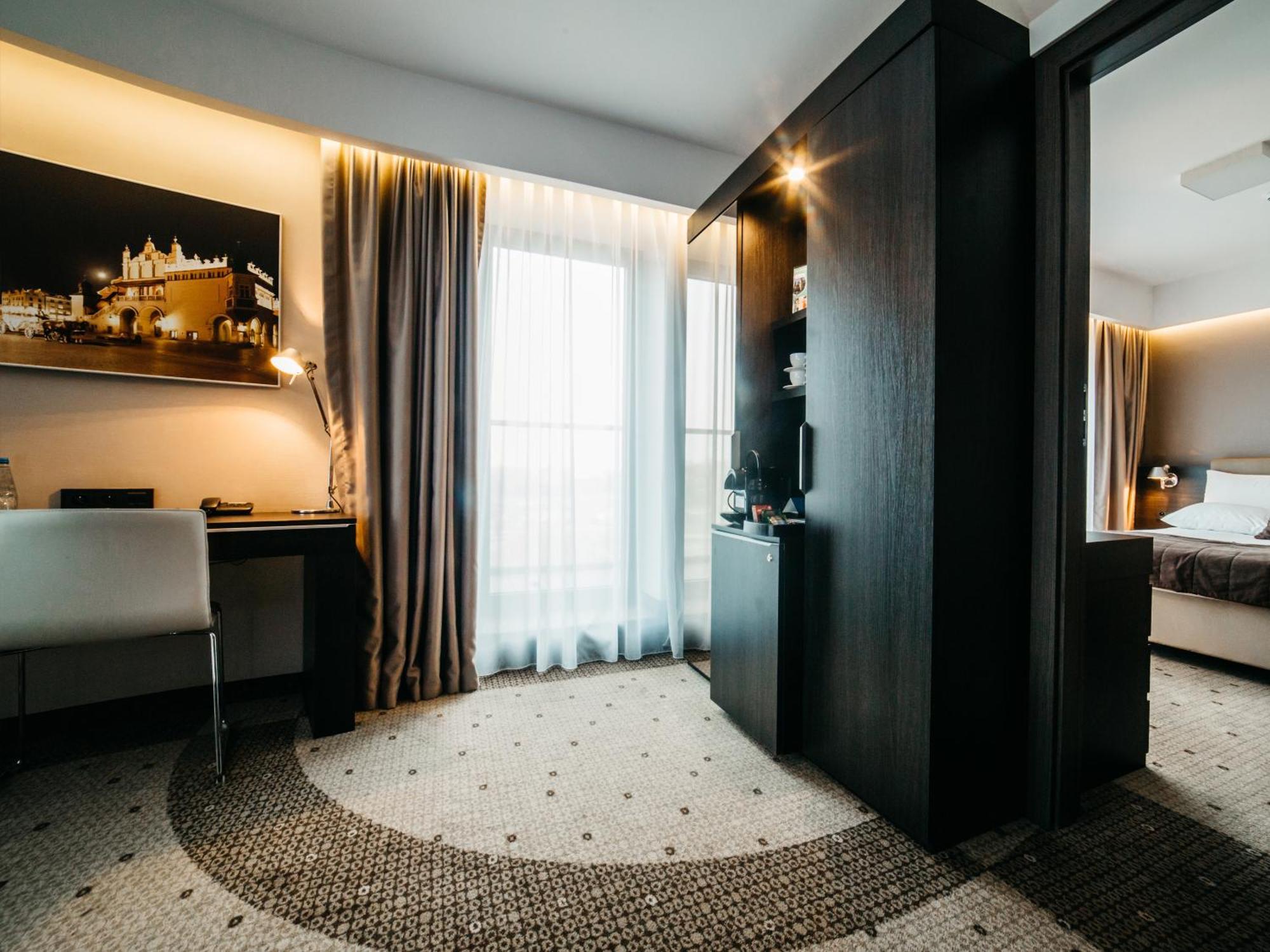 Q Hotel Plus Krakow Room photo