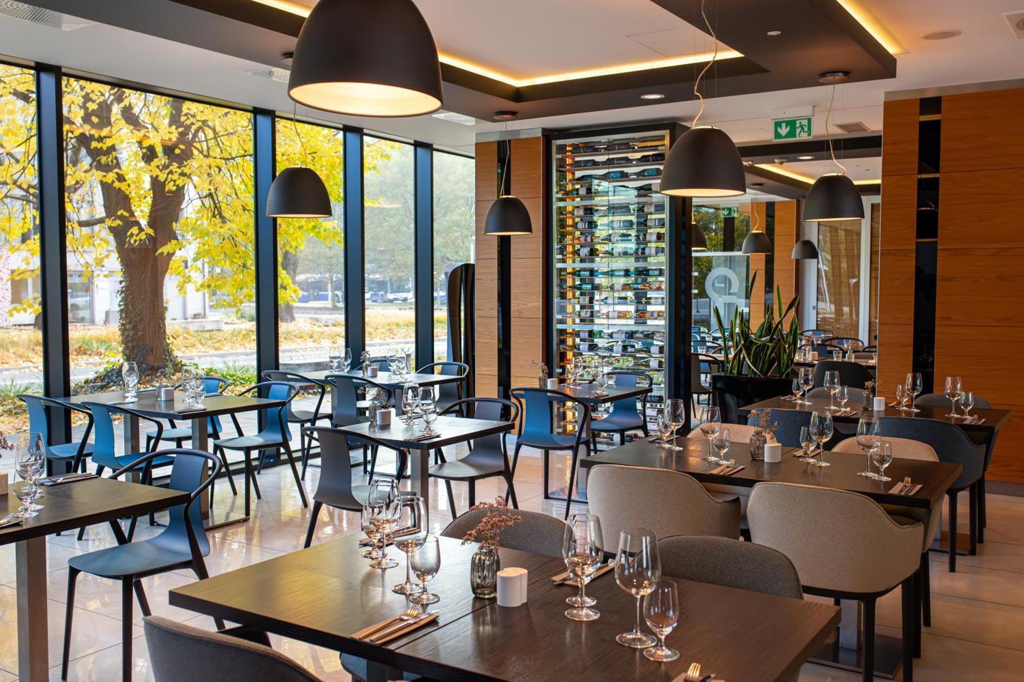 Q Hotel Plus Krakow Exterior photo
