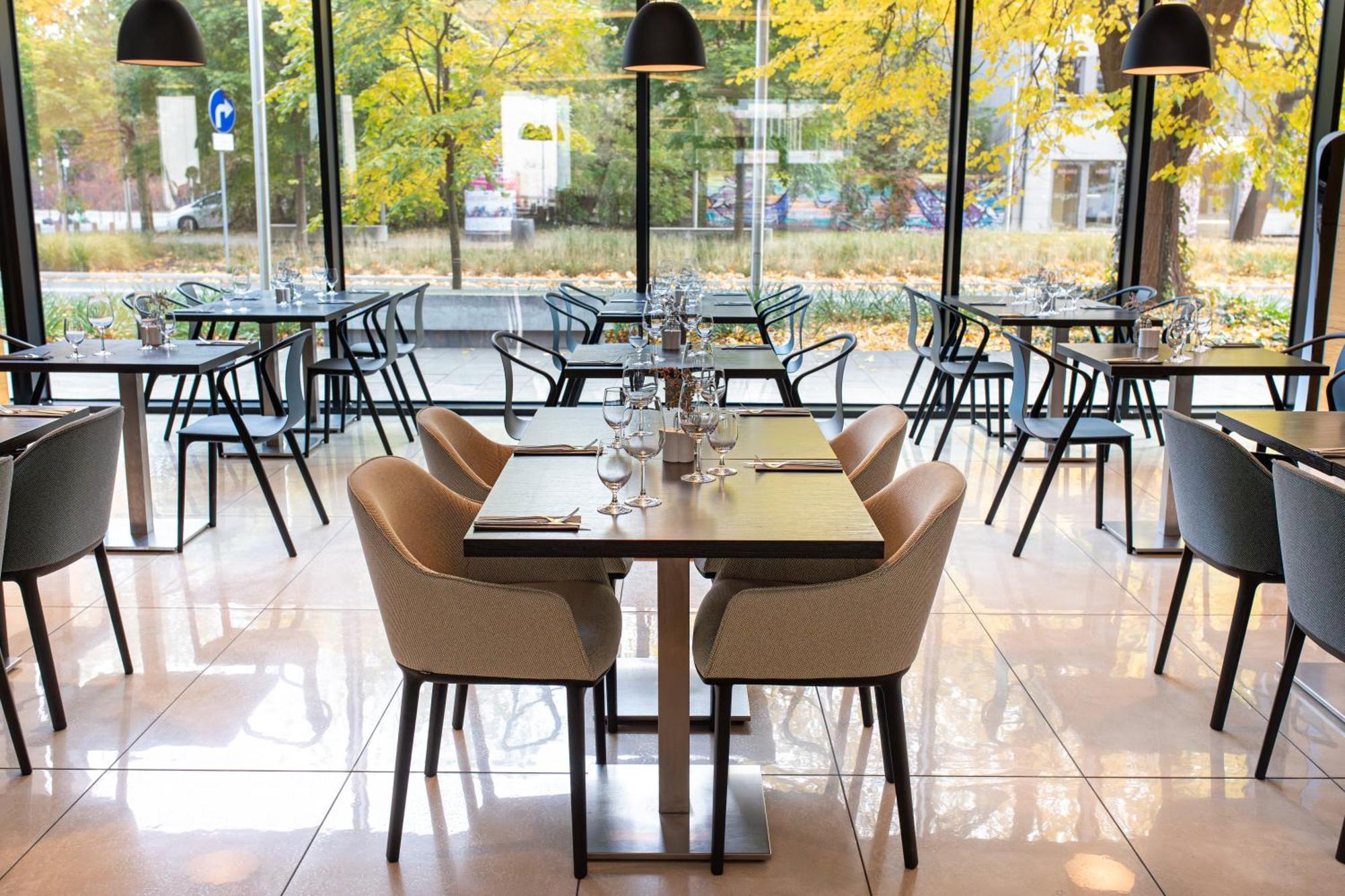 Q Hotel Plus Krakow Exterior photo